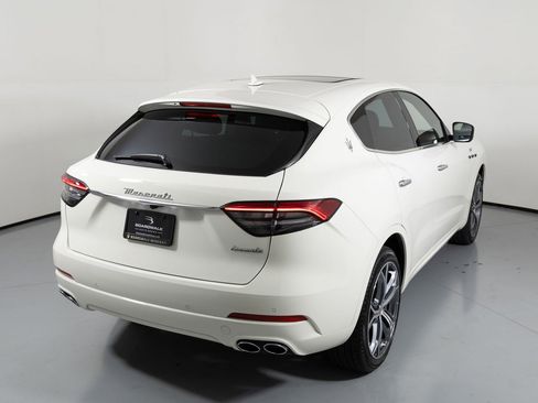 Used 2023 Maserati Levante GT image 2