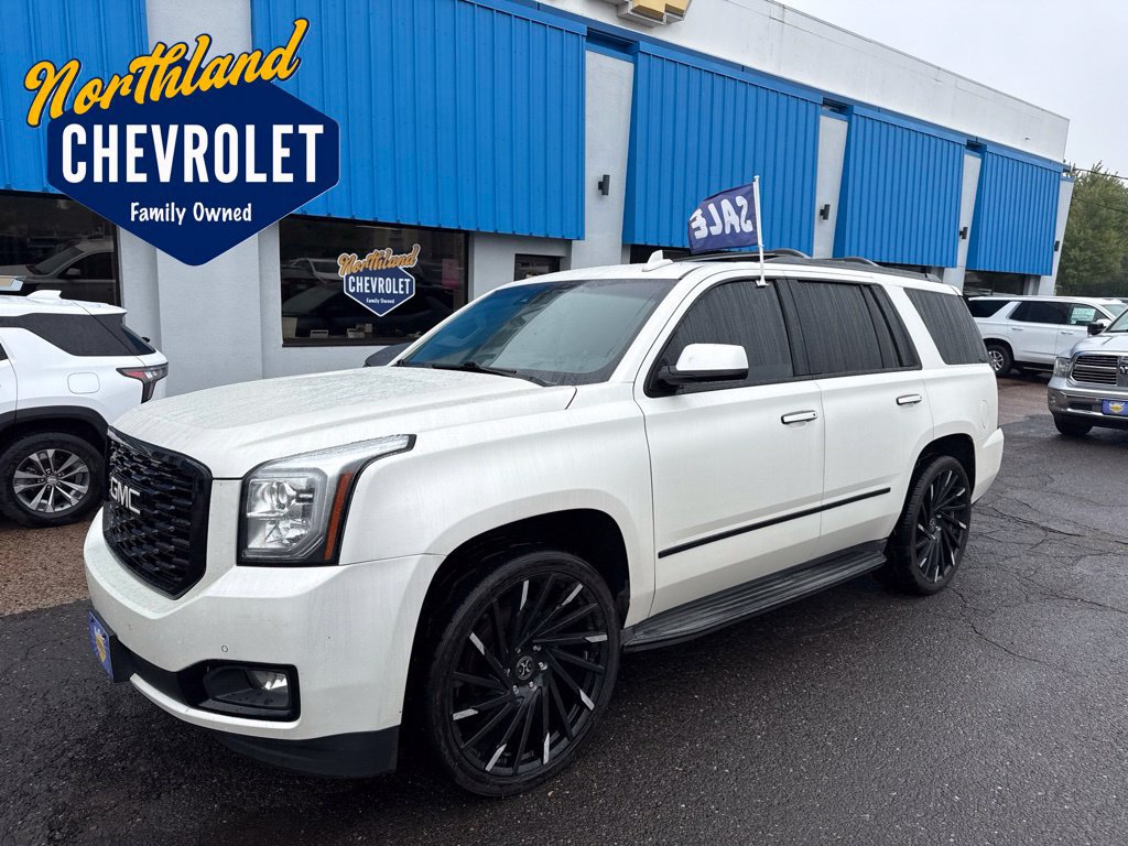Used 2017 GMC Yukon Denali AWD/4WD image 1