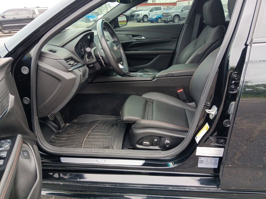 Used 2025 Cadillac CT4 Sport AWD/4WD image 31