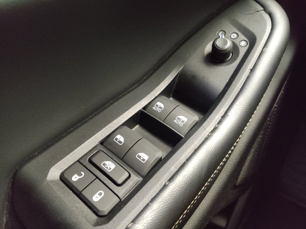 Used 2023 Jeep Grand Cherokee Laredo w/ Luxury Tech Group I AWD/4WD image 27
