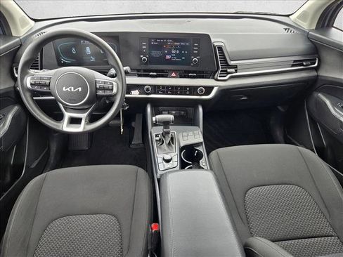 Used 2025 Kia Sportage LX FWD image 17