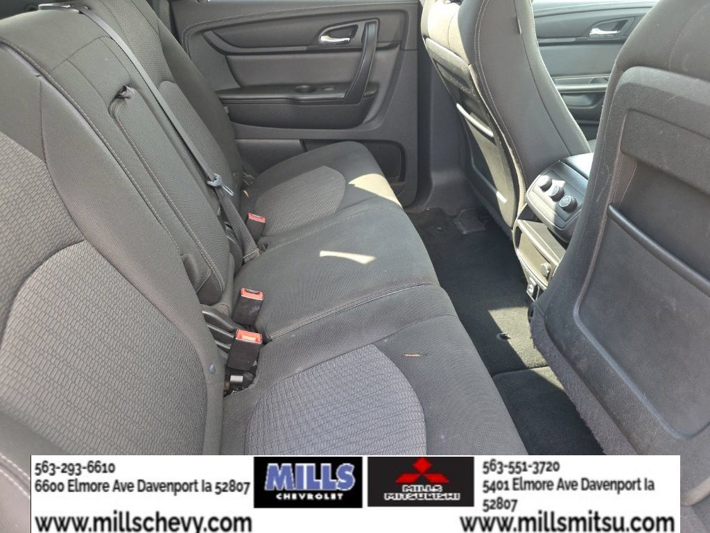 Used 2017 Chevrolet Traverse LT FWD image 20