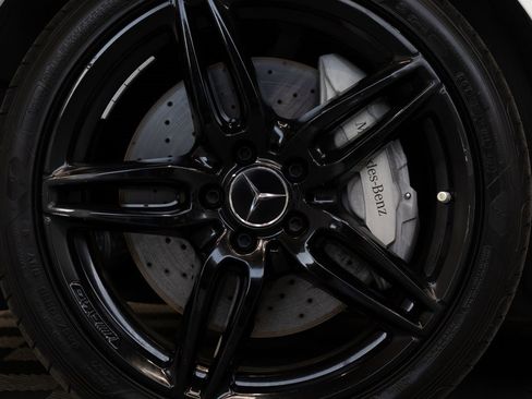 Used 2019 Mercedes-Benz E 450 Cabriolet image 10