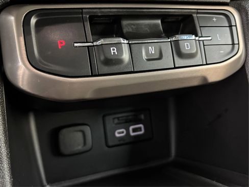 Used 2020 GMC Acadia Denali w/ Denali Ultimate Package image 48