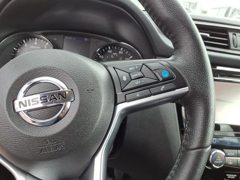 Used 2020 Nissan Rogue SL FWD image 19