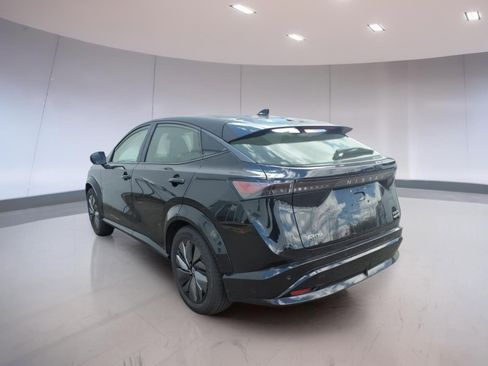 Used 2025 Nissan Ariya AWD image 3