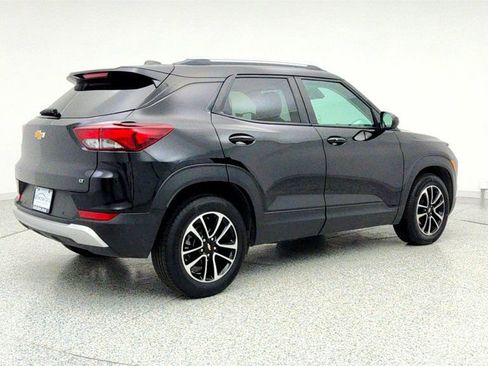 Used 2024 Chevrolet TrailBlazer LT w/ Convenience Package image 5