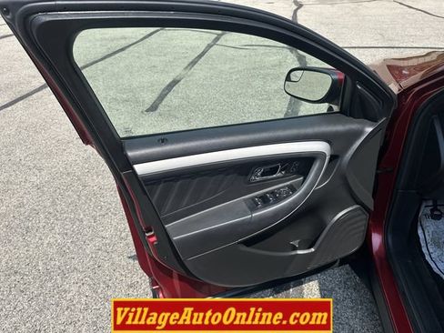 Used 2018 Ford Taurus SEL w/ Equipment Group 201A FWD image 9