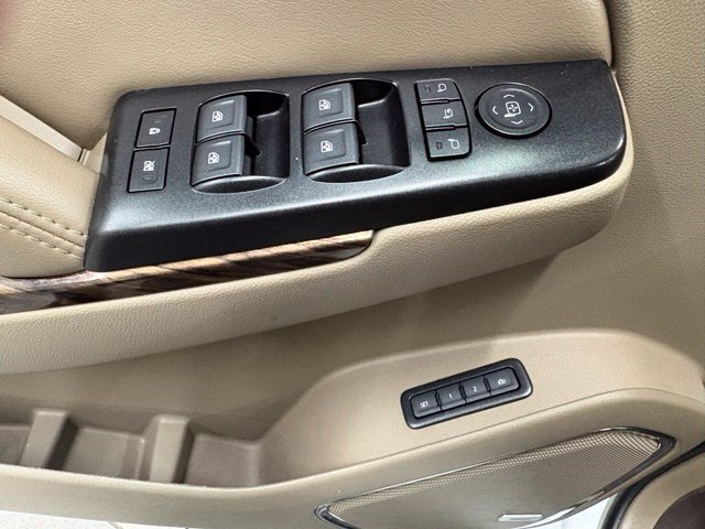 Used 2019 GMC Yukon XL SLT AWD/4WD image 19
