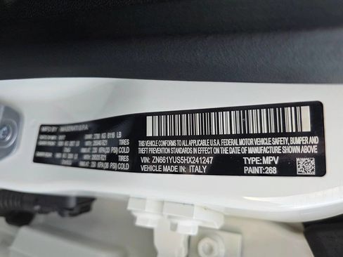 Used 2017 Maserati Levante S image 27