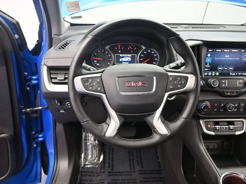 Used 2024 GMC Terrain SLT AWD/4WD image 40