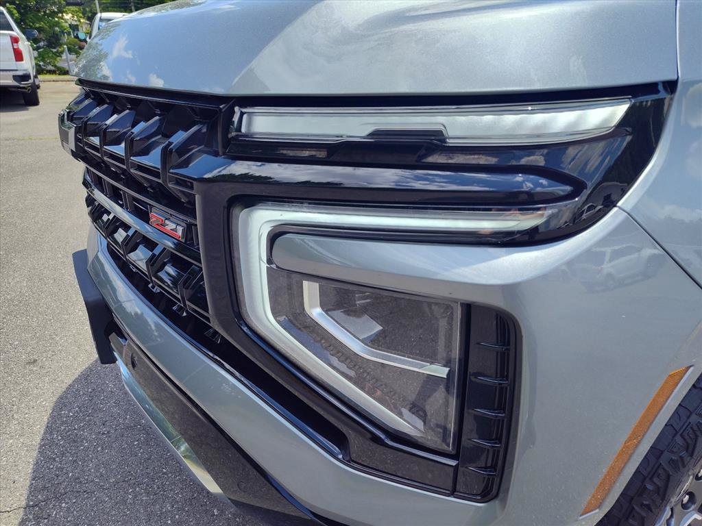 Used 2025 Chevrolet Tahoe Z71 AWD/4WD image 9