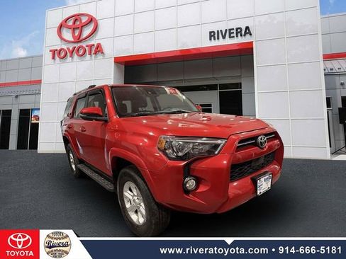 Used 2020 Toyota 4Runner SR5 Premium image 2