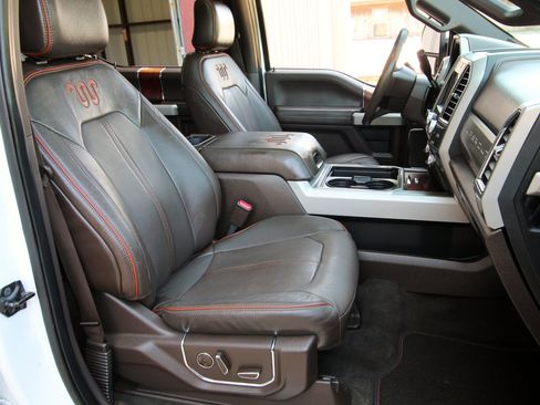 Used 2017 Ford F250 King Ranch w/ King Ranch Ultimate Package AWD/4WD image 45