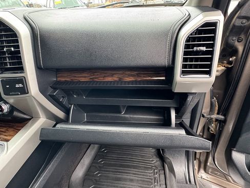 Used 2020 Ford F150 Lariat w/ Equipment Group 502A Luxury image 31