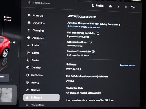 Used 2022 Tesla Model Y Long Range image 26