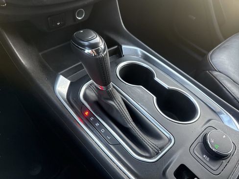 Used 2019 Chevrolet Traverse LT w/ LT Premium Package image 23