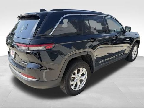 Used 2023 Jeep Grand Cherokee Limited AWD/4WD image 5