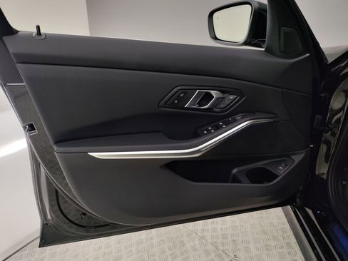 Used 2025 BMW 330i Sedan w/ Convenience Package image 12