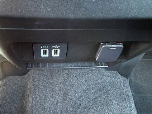 Used 2019 Ford F150 XLT w/ Trailer Tow Package RWD image 29