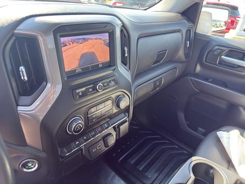 Used 2022 Chevrolet Silverado 1500 W/T w/ WT Value Package image 21