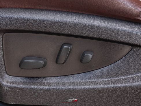 Used 2015 Chevrolet Tahoe LTZ image 38