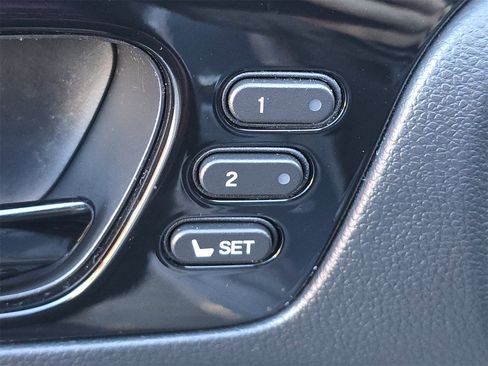 Used 2023 Honda Odyssey Elite image 17