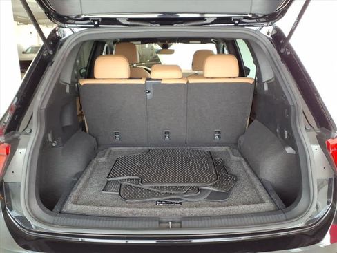 Used 2023 Volkswagen Tiguan SE image 20