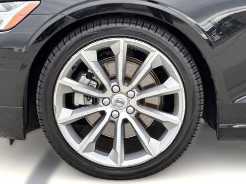 Used 2020 Volvo S60 T5 Momentum w/ Protection Package image 10