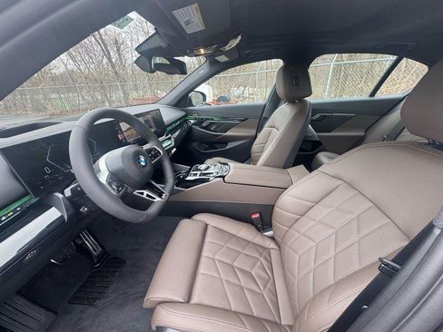 New 2026 BMW 540i xDrive w/ M Sport Package image 12