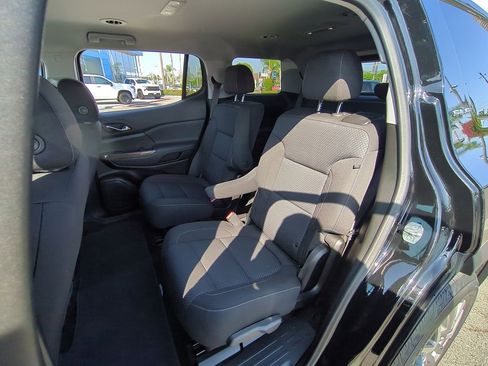 Used 2022 GMC Acadia SLE w/ Driver Convenience Package image 23
