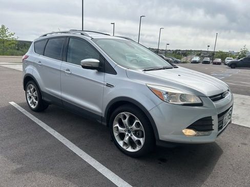 Used 2014 Ford Escape Titanium AWD/4WD image 2