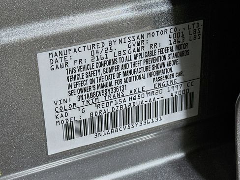 Used 2025 Nissan Sentra SV w/ Trunk Package image 12