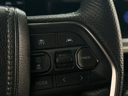 Used 2024 Toyota Tacoma TRD Off-Road image 29