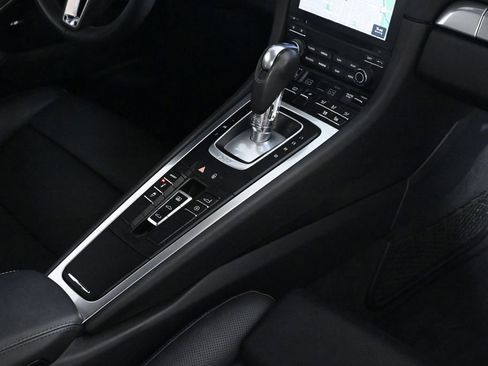 Certified 2018 Porsche 911 Carrera 4S image 28