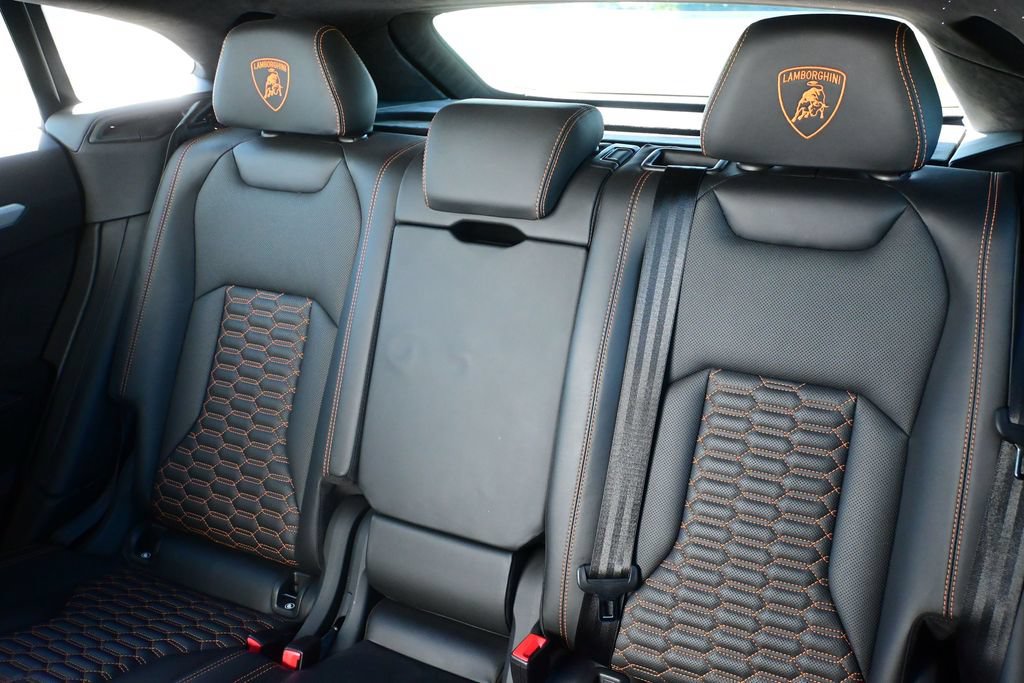 Used 2020 Lamborghini Urus AWD/4WD image 31