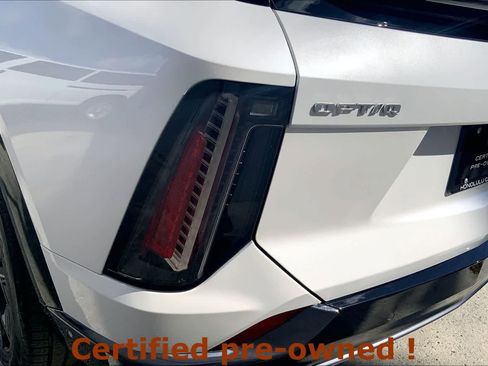Certified 2025 Cadillac Optiq Sport 1 w/ LPO, ONYX Package image 32