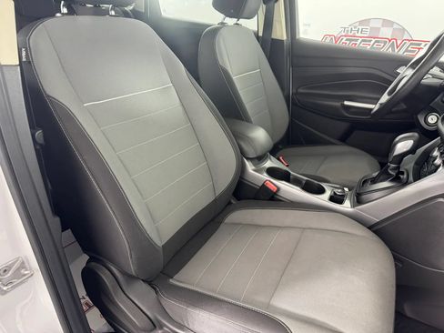 Used 2015 Ford Escape SE AWD/4WD image 32