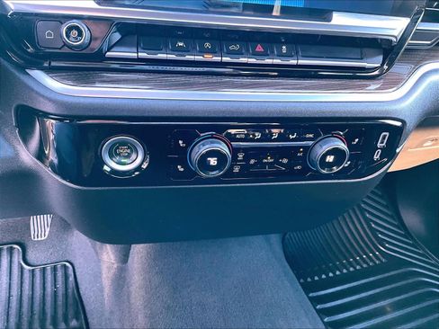 Used 2022 Chevrolet Silverado 1500 LT image 27