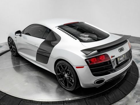 Used 2010 Audi R8 V10 image 12