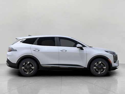 Used 2026 Kia Sportage LX AWD/4WD image 8