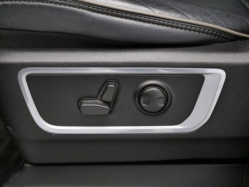 Used 2022 RAM 1500 Laramie image 6