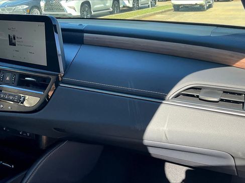Used 2023 Lexus ES 350 w/ Premium Package FWD image 19