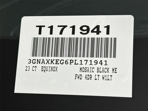 Used 2023 Chevrolet Equinox LT image 44