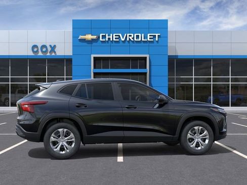 New 2026 Chevrolet Trax LS FWD image 5