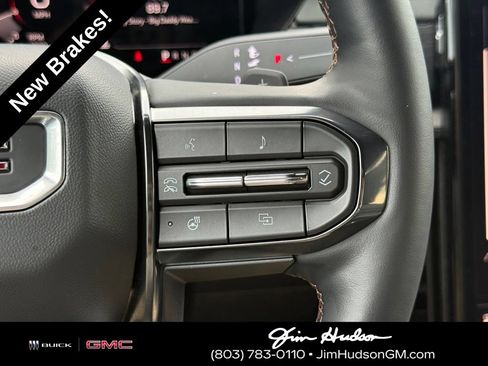 Certified 2024 GMC Acadia AT4 w/ Luxury Package AWD/4WD image 31