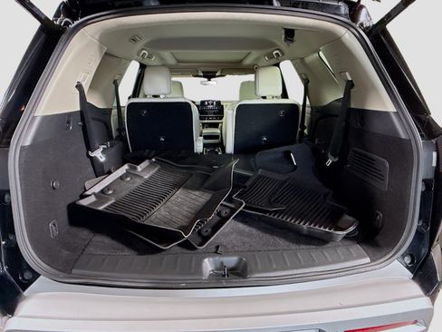 Used 2023 Nissan Pathfinder SL w/ SL Premium Package image 35