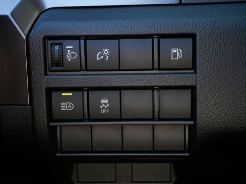 Certified 2025 Toyota 4Runner SR5 image 27