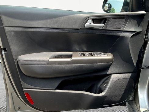 Used 2021 Kia Sportage LX FWD image 20