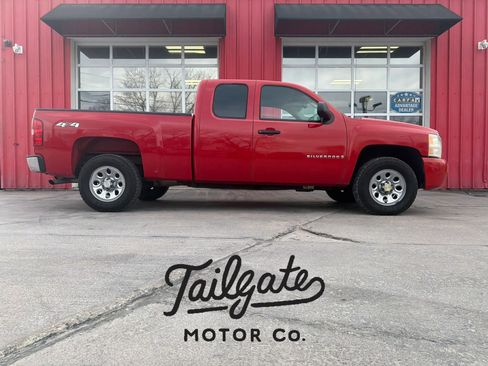 Used 2008 Chevrolet Silverado 1500 W/T w/ LS Package image 1